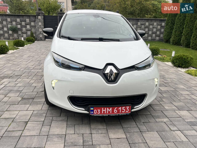 Белый Рено Зое, объемом двигателя 0 л и пробегом 129 тыс. км за 8750 $, фото 23 на Automoto.ua