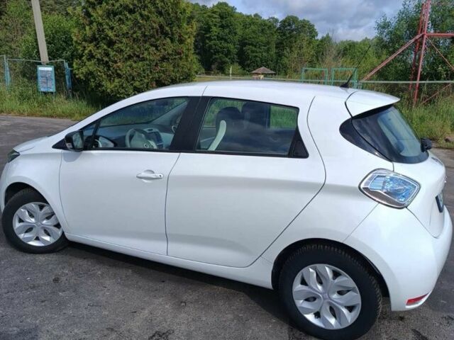 Білий Рено Зое, об'ємом двигуна 0 л та пробігом 170 тис. км за 5800 $, фото 6 на Automoto.ua