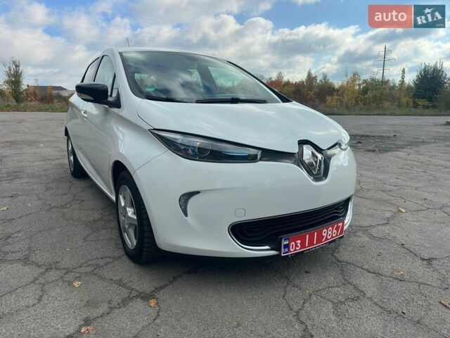 Білий Рено Зое, об'ємом двигуна 0 л та пробігом 83 тис. км за 9800 $, фото 2 на Automoto.ua
