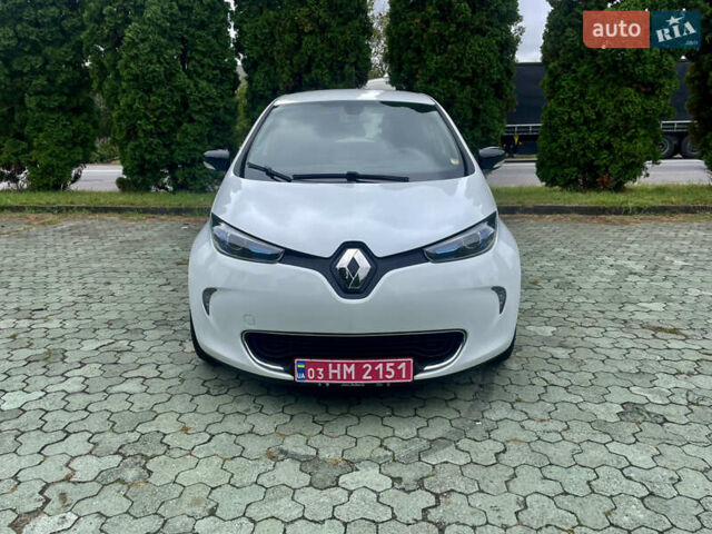 Белый Рено Зое, объемом двигателя 0 л и пробегом 55 тыс. км за 9500 $, фото 1 на Automoto.ua