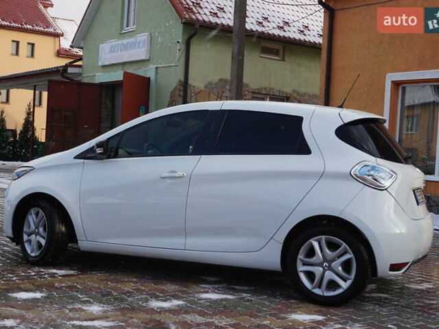 Белый Рено Зое, объемом двигателя 0 л и пробегом 26 тыс. км за 9555 $, фото 10 на Automoto.ua