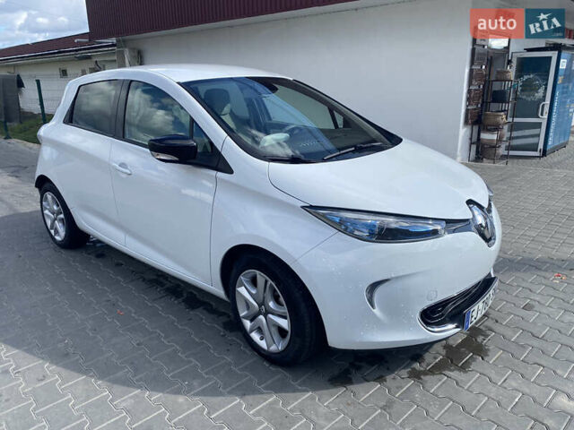 Белый Рено Зое, объемом двигателя 0 л и пробегом 27 тыс. км за 9300 $, фото 2 на Automoto.ua