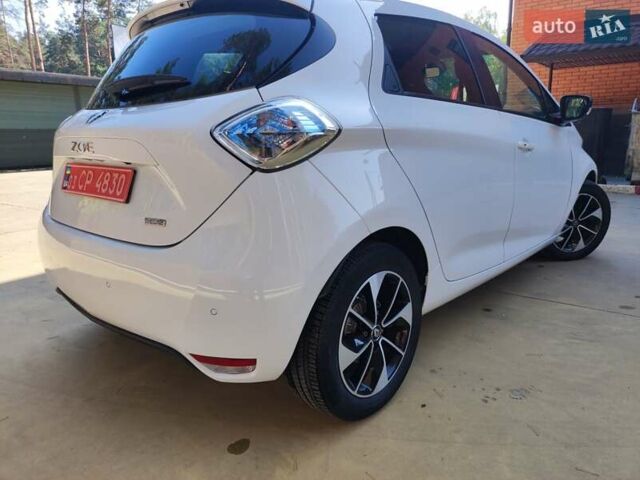 Белый Рено Зое, объемом двигателя 0 л и пробегом 51 тыс. км за 9900 $, фото 18 на Automoto.ua