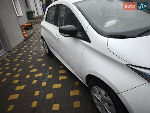 Білий Рено Зое, об'ємом двигуна 0 л та пробігом 100 тис. км за 4500 $, фото 10 на Automoto.ua
