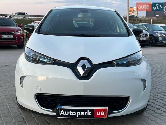 Белый Рено Зое, объемом двигателя 0 л и пробегом 95 тыс. км за 8940 $, фото 1 на Automoto.ua
