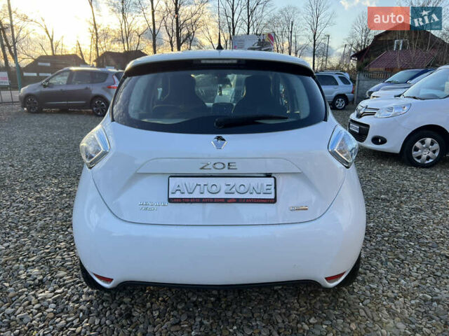 Белый Рено Зое, объемом двигателя 0 л и пробегом 94 тыс. км за 9199 $, фото 5 на Automoto.ua