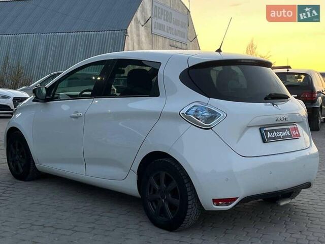 Белый Рено Зое, объемом двигателя 0 л и пробегом 95 тыс. км за 8940 $, фото 6 на Automoto.ua