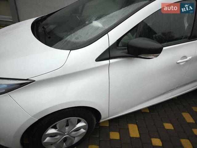 Білий Рено Зое, об'ємом двигуна 0 л та пробігом 100 тис. км за 4500 $, фото 8 на Automoto.ua