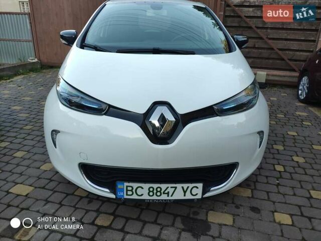 Білий Рено Зое, об'ємом двигуна 0 л та пробігом 65 тис. км за 9350 $, фото 6 на Automoto.ua