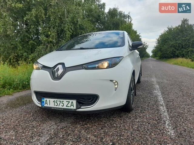 Белый Рено Зое, объемом двигателя 0 л и пробегом 171 тыс. км за 9800 $, фото 9 на Automoto.ua