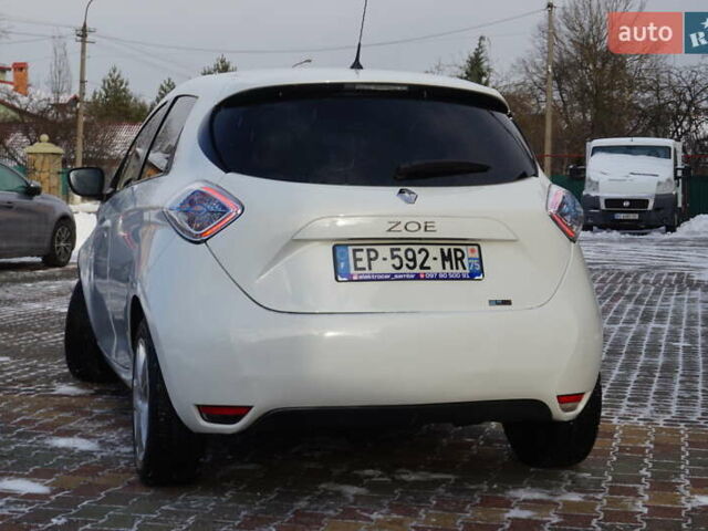 Белый Рено Зое, объемом двигателя 0 л и пробегом 26 тыс. км за 9555 $, фото 8 на Automoto.ua