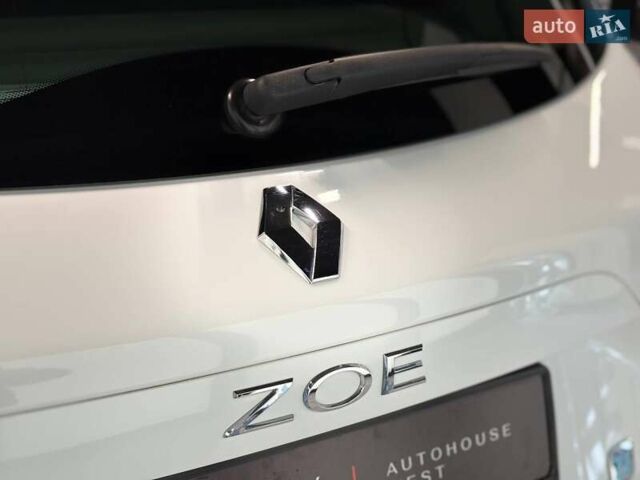 Білий Рено Зое, об'ємом двигуна 0 л та пробігом 121 тис. км за 7300 $, фото 13 на Automoto.ua