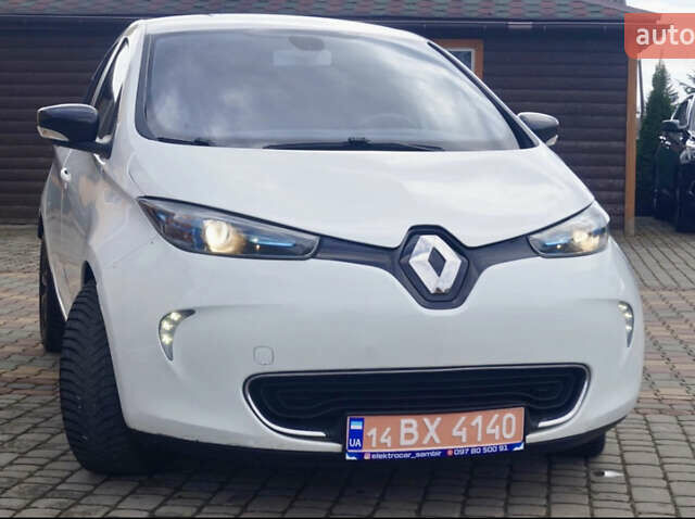 Белый Рено Зое, объемом двигателя 0 л и пробегом 199 тыс. км за 7999 $, фото 41 на Automoto.ua