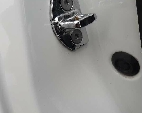 Білий Рено Зое, об'ємом двигуна 0 л та пробігом 123 тис. км за 9650 $, фото 70 на Automoto.ua