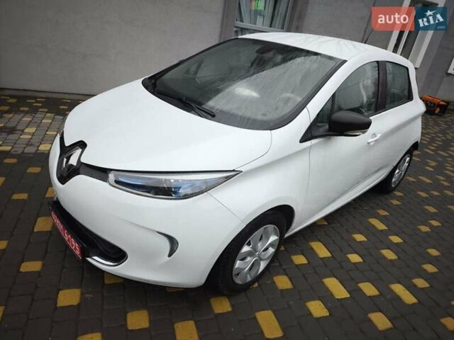 Білий Рено Зое, об'ємом двигуна 0 л та пробігом 100 тис. км за 4500 $, фото 12 на Automoto.ua