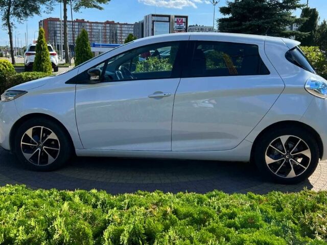 Белый Рено Зое, объемом двигателя 0 л и пробегом 143 тыс. км за 8900 $, фото 3 на Automoto.ua