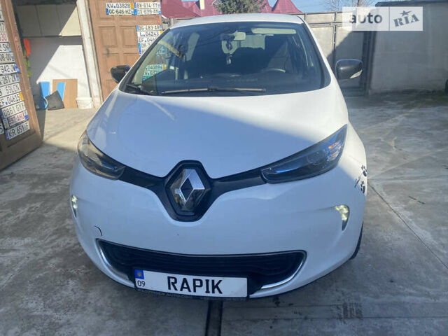 Білий Рено Зое, об'ємом двигуна 0 л та пробігом 145 тис. км за 9000 $, фото 28 на Automoto.ua