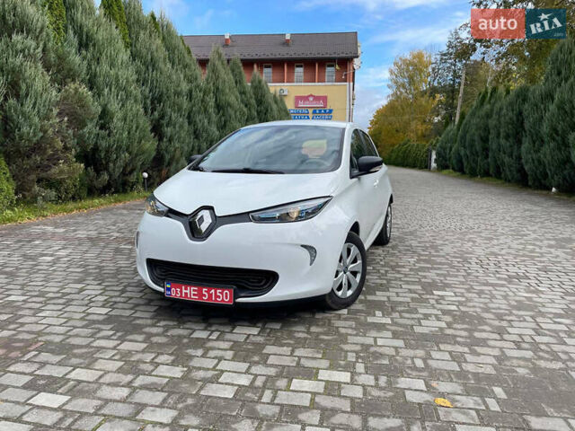 Белый Рено Зое, объемом двигателя 0 л и пробегом 97 тыс. км за 9500 $, фото 43 на Automoto.ua