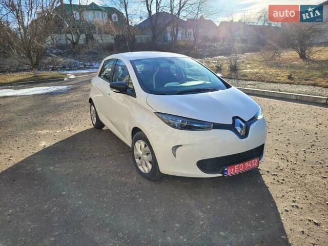 Белый Рено Зое, объемом двигателя 0 л и пробегом 143 тыс. км за 8700 $, фото 3 на Automoto.ua