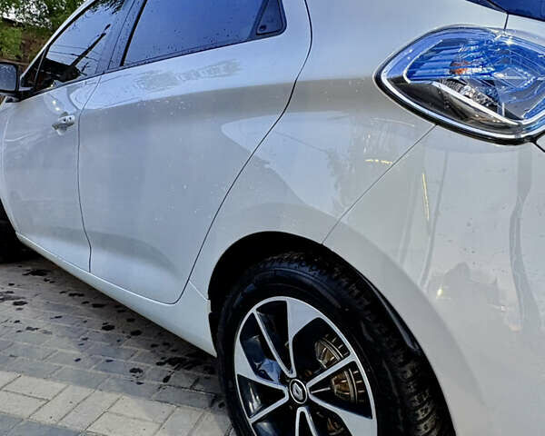Рено Зое 2017 у Кропивницькому (Кіровограді) на Automoto.ua Білий Рено Зое, об'ємом двигуна 0 л та пробігом 199 тис. км за 8100 $, фото 14 на Automoto.ua