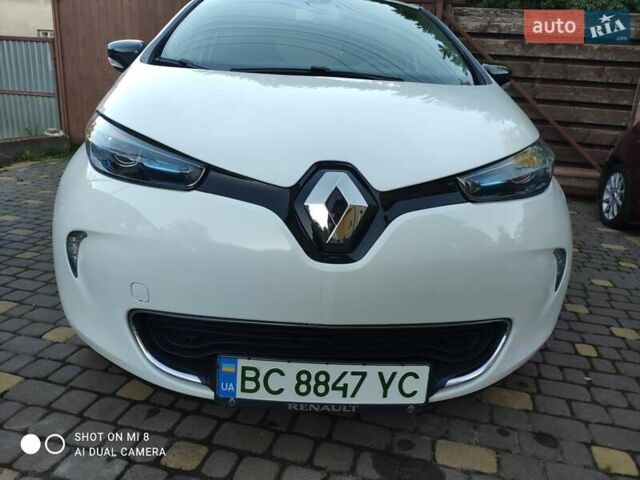 Білий Рено Зое, об'ємом двигуна 0 л та пробігом 65 тис. км за 9350 $, фото 2 на Automoto.ua