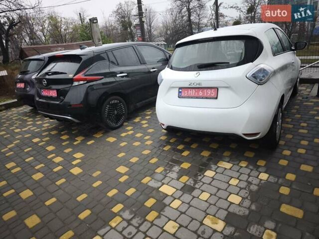 Білий Рено Зое, об'ємом двигуна 0 л та пробігом 100 тис. км за 4500 $, фото 16 на Automoto.ua