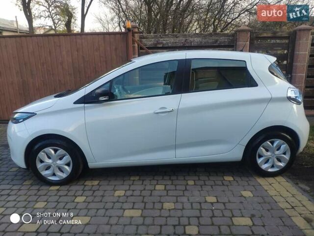 Білий Рено Зое, об'ємом двигуна 0 л та пробігом 87 тис. км за 8799 $, фото 7 на Automoto.ua