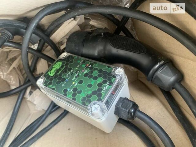 Белый Рено Зое, объемом двигателя 0 л и пробегом 110 тыс. км за 9950 $, фото 33 на Automoto.ua