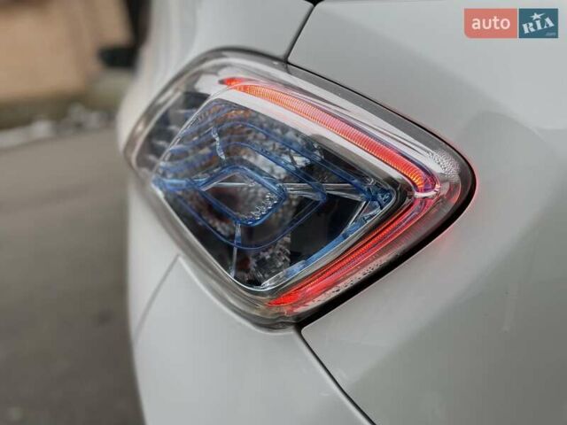 Білий Рено Зое, об'ємом двигуна 0 л та пробігом 168 тис. км за 9499 $, фото 14 на Automoto.ua