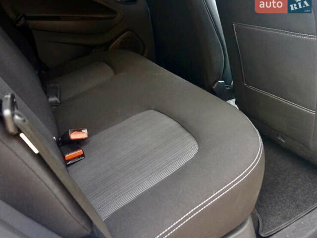 Білий Рено Зое, об'ємом двигуна 0 л та пробігом 199 тис. км за 7999 $, фото 17 на Automoto.ua