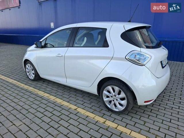 Рено Зое 2017 в Нововолынск на Automoto.ua Белый Рено Зое, объемом двигателя 0 л и пробегом 117 тыс. км за 8900 $, фото 2 на Automoto.ua