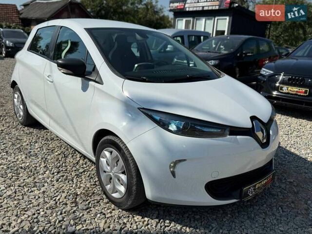 Белый Рено Зое, объемом двигателя 0 л и пробегом 93 тыс. км за 9799 $, фото 8 на Automoto.ua