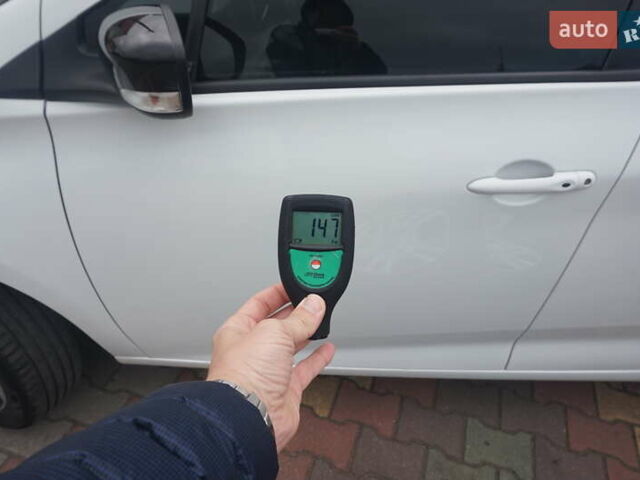 Белый Рено Зое, объемом двигателя 0 л и пробегом 136 тыс. км за 9000 $, фото 65 на Automoto.ua