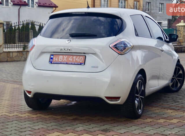 Белый Рено Зое, объемом двигателя 0 л и пробегом 199 тыс. км за 7999 $, фото 37 на Automoto.ua