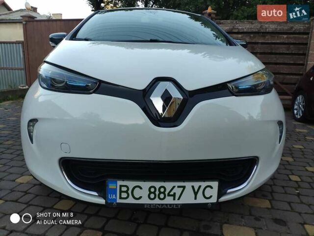 Білий Рено Зое, об'ємом двигуна 0 л та пробігом 65 тис. км за 9350 $, фото 5 на Automoto.ua