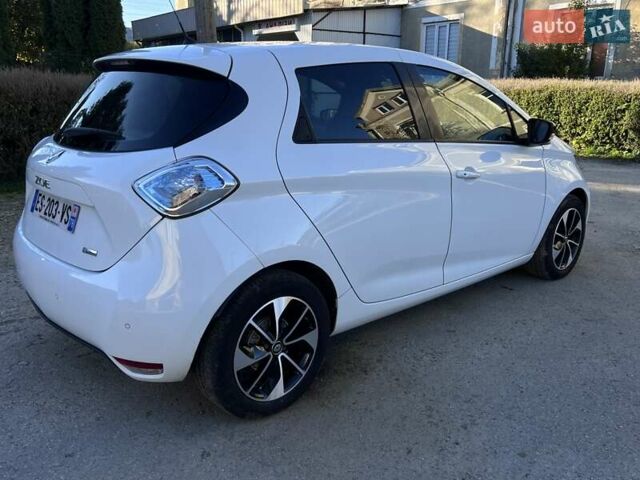 Рено Зое 2017 в Черновцах на Automoto.ua Белый Рено Зое, объемом двигателя 0 л и пробегом 60 тыс. км за 9200 $, фото 2 на Automoto.ua