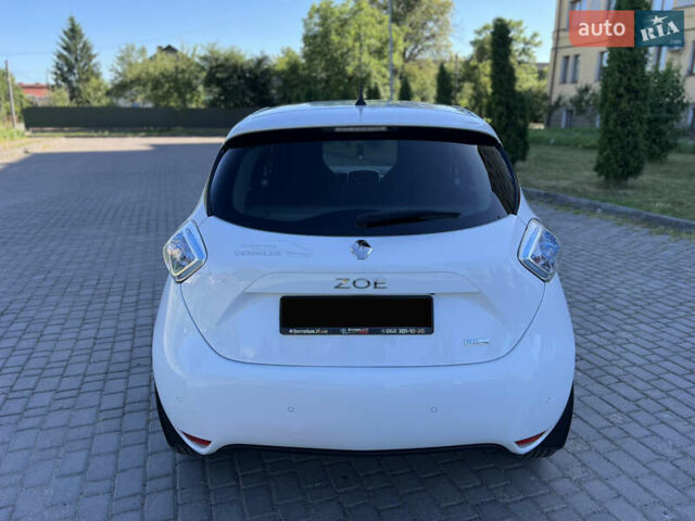 Білий Рено Зое, об'ємом двигуна 0 л та пробігом 135 тис. км за 8800 $, фото 8 на Automoto.ua