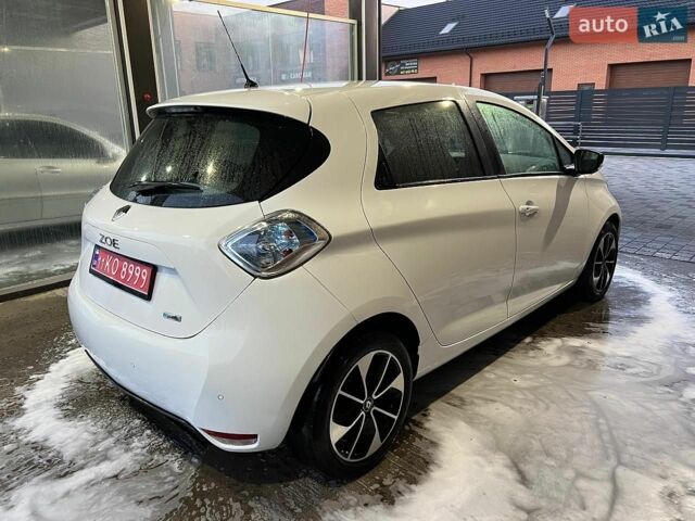 Білий Рено Зое, об'ємом двигуна 0 л та пробігом 119 тис. км за 9200 $, фото 2 на Automoto.ua