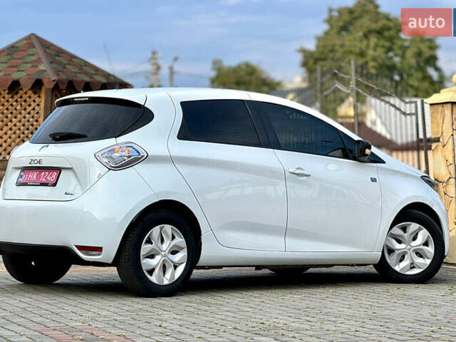 Белый Рено Зое, объемом двигателя 0 л и пробегом 77 тыс. км за 9499 $, фото 26 на Automoto.ua
