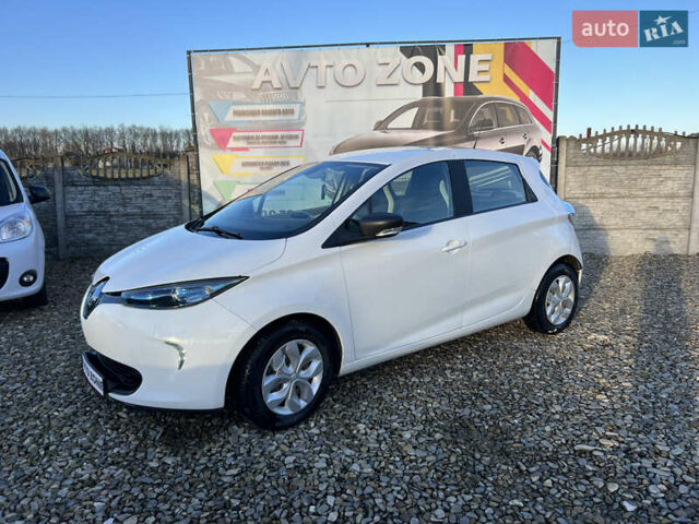 Белый Рено Зое, объемом двигателя 0 л и пробегом 94 тыс. км за 9199 $, фото 3 на Automoto.ua