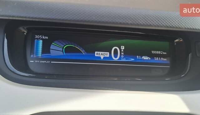 Белый Рено Зое, объемом двигателя 0 л и пробегом 101 тыс. км за 8850 $, фото 10 на Automoto.ua