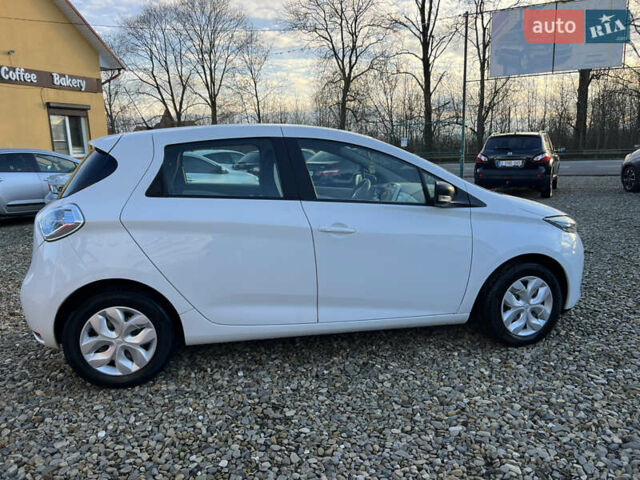 Белый Рено Зое, объемом двигателя 0 л и пробегом 94 тыс. км за 9199 $, фото 8 на Automoto.ua
