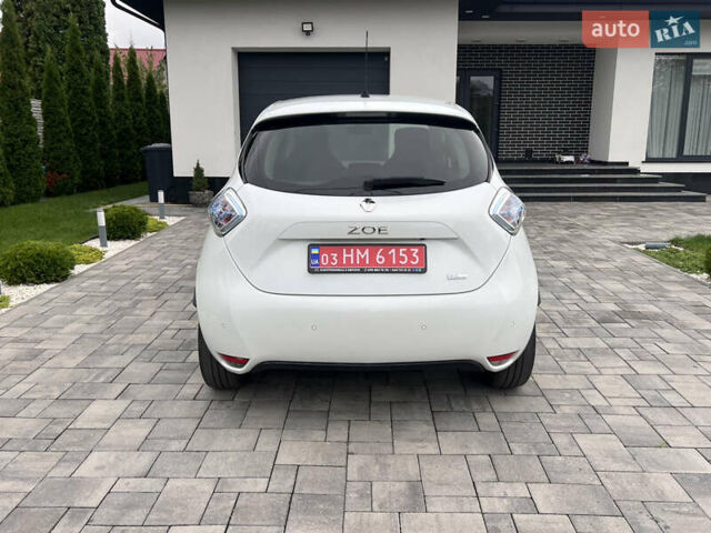Белый Рено Зое, объемом двигателя 0 л и пробегом 129 тыс. км за 8750 $, фото 28 на Automoto.ua