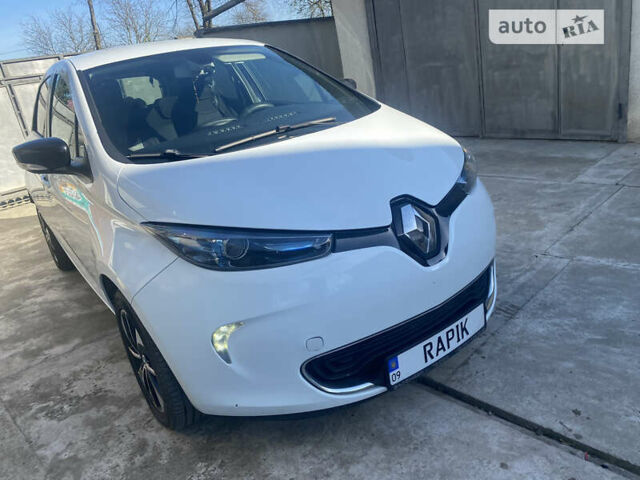 Білий Рено Зое, об'ємом двигуна 0 л та пробігом 145 тис. км за 9000 $, фото 30 на Automoto.ua