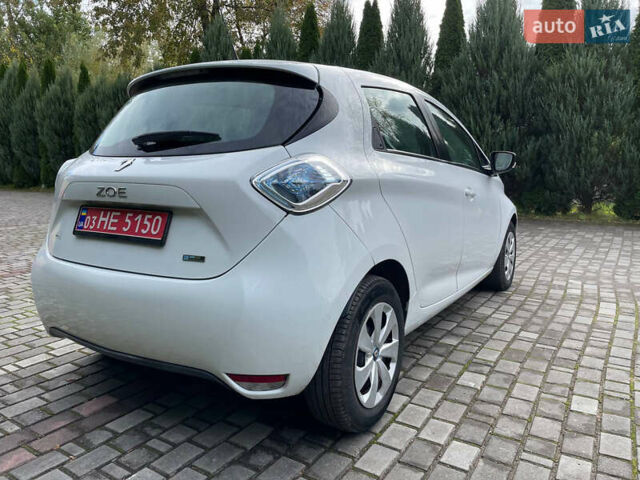 Рено Зое 2017 в Самборе на Automoto.ua Белый Рено Зое, объемом двигателя 0 л и пробегом 97 тыс. км за 9500 $, фото 15 на Automoto.ua