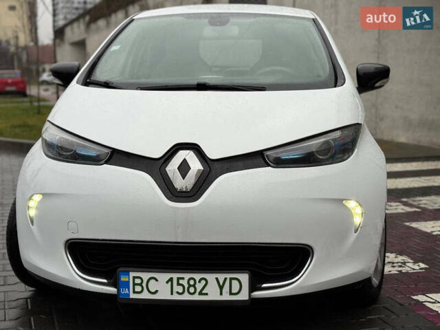 Білий Рено Зое, об'ємом двигуна 0 л та пробігом 127 тис. км за 8500 $, фото 3 на Automoto.ua