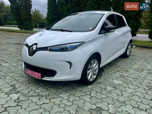 Белый Рено Зое, объемом двигателя 0 л и пробегом 55 тыс. км за 9500 $, фото 2 на Automoto.ua
