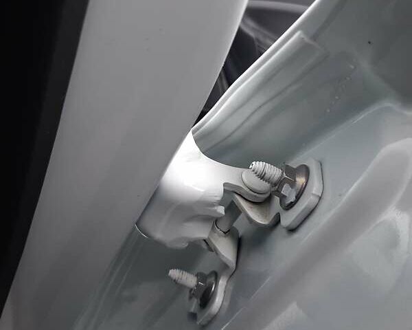 Білий Рено Зое, об'ємом двигуна 0 л та пробігом 123 тис. км за 9650 $, фото 71 на Automoto.ua