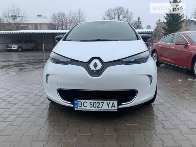 Белый Рено Зое, объемом двигателя 0 л и пробегом 110 тыс. км за 9950 $, фото 2 на Automoto.ua