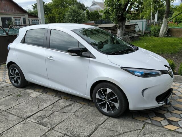 Белый Рено Зое, объемом двигателя 0 л и пробегом 176 тыс. км за 10500 $, фото 3 на Automoto.ua